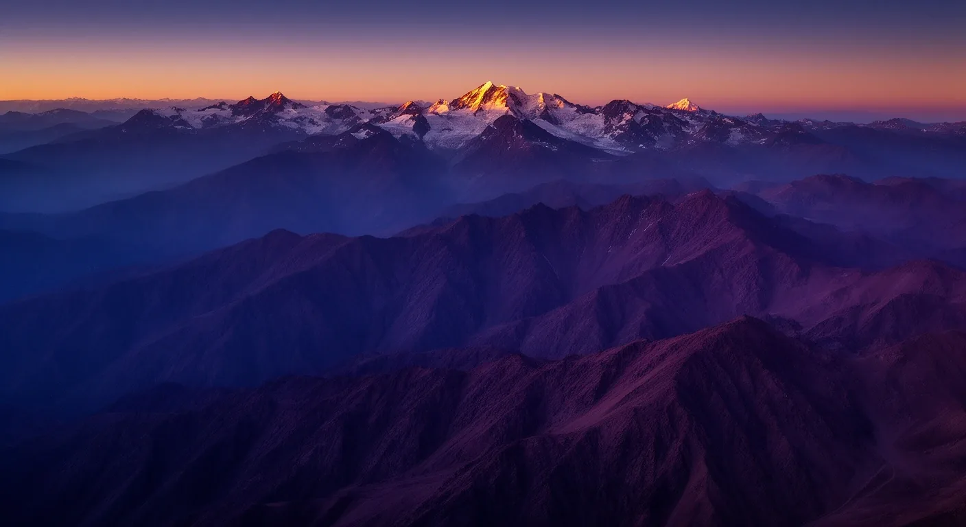 Cordillera de los Andes al anochecer